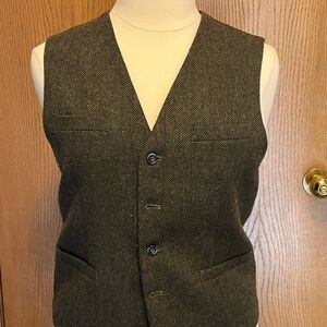 Classic Herringbone Tweed Women's Vest